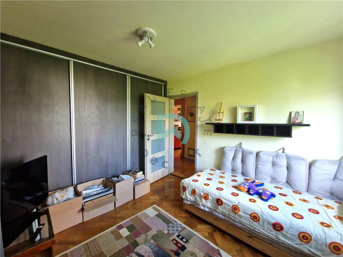 Apartament 3 camere, decomandat, Grivitei, Brasov - foto 19