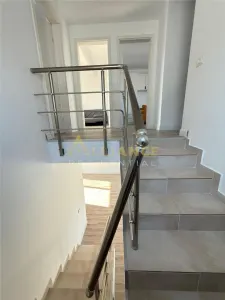 CASA P+1+Pod - COMUNA BERCENI, ILFOV - CARTIERUL NOU - foto 11