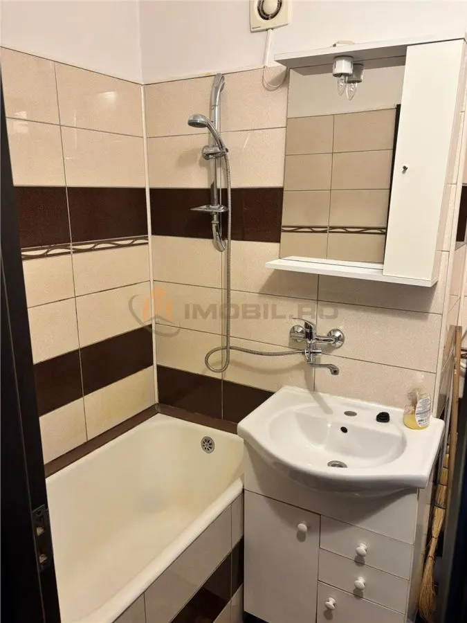Apartament 2 camere Ciric - foto 6