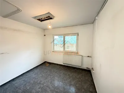 SPATIU COMERCIAL DE INCHIRIAT | 45 MP UTILI | DECEBAL | ORADEA - foto 9