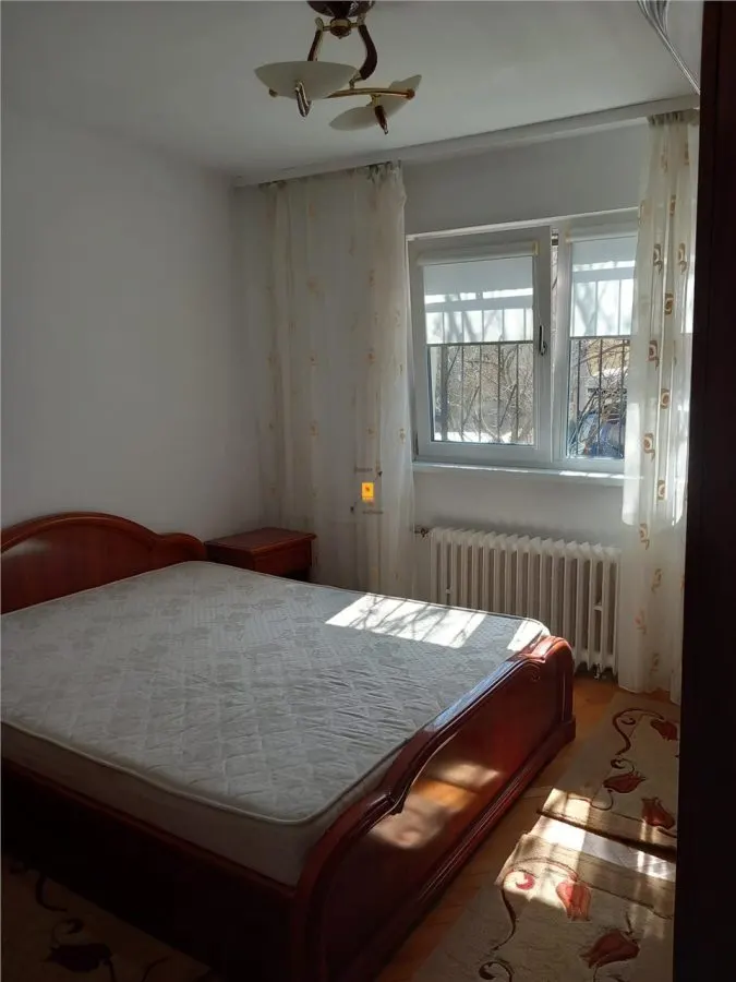 Apartament 3  camere zona Lamaita - foto 2