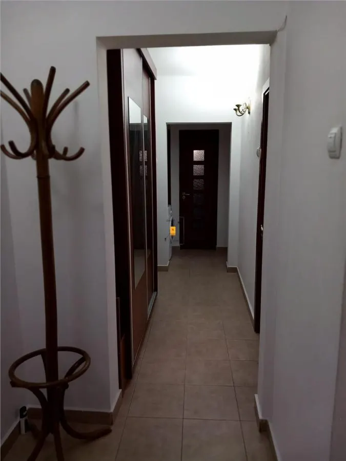 Apartament 3  camere zona Lamaita - foto 4