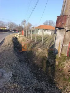 Teren intravilan+casa demolabila zona Merei - foto 4