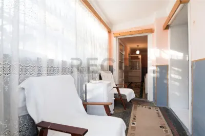 RECO Casa in Sarbi la 27km de Oradea cu dublu front stradal - foto 13