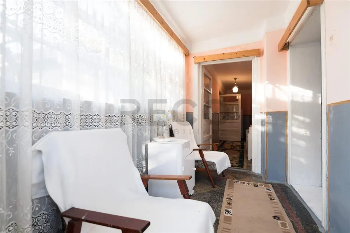 RECO Casa in Sarbi la 27km de Oradea cu dublu front stradal - foto 13