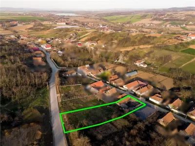 RECO Casa in Sarbi la 27km de Oradea cu dublu front stradal - foto 22