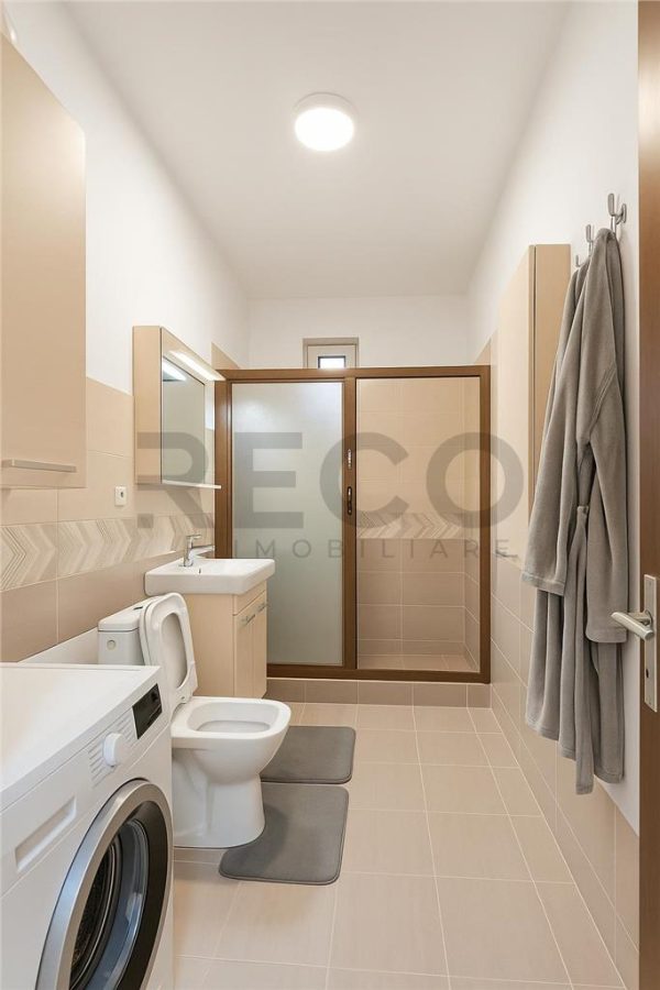 Apartament cu 3 camere in Decebal - foto 8
