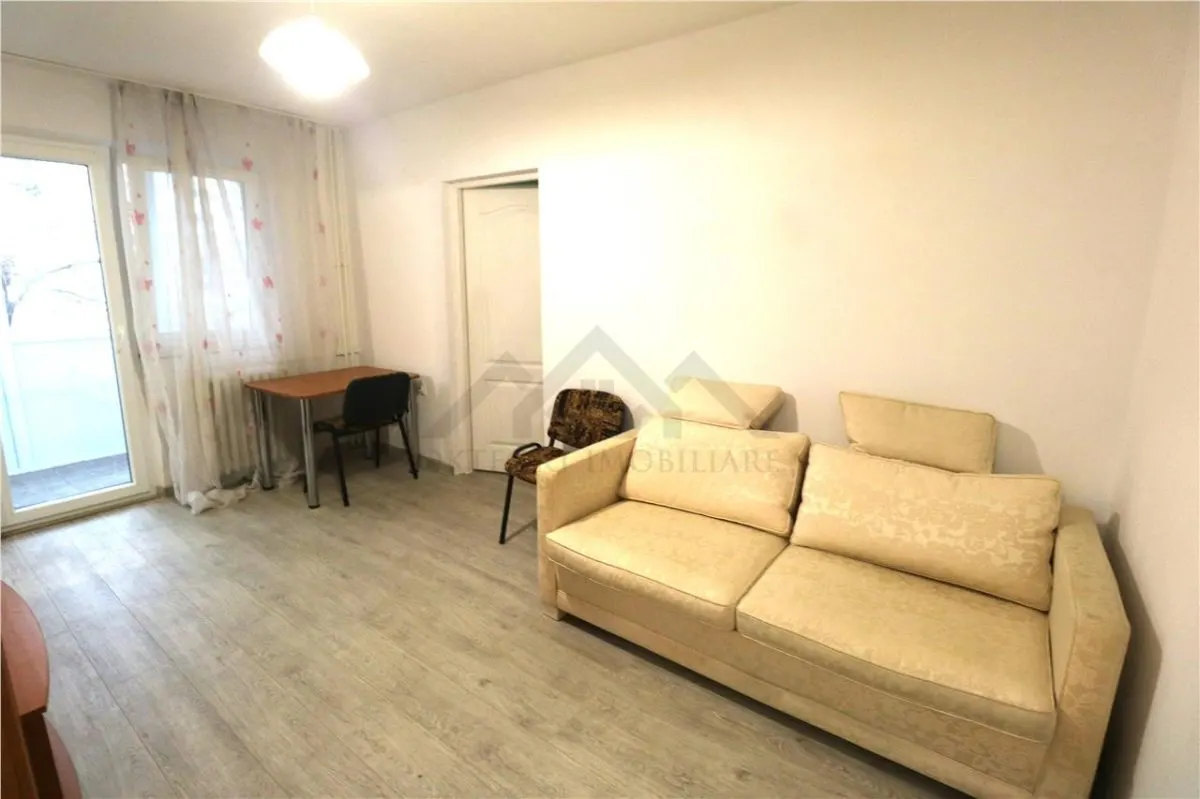 Apartament 2 camere , zona Sagului - foto 1