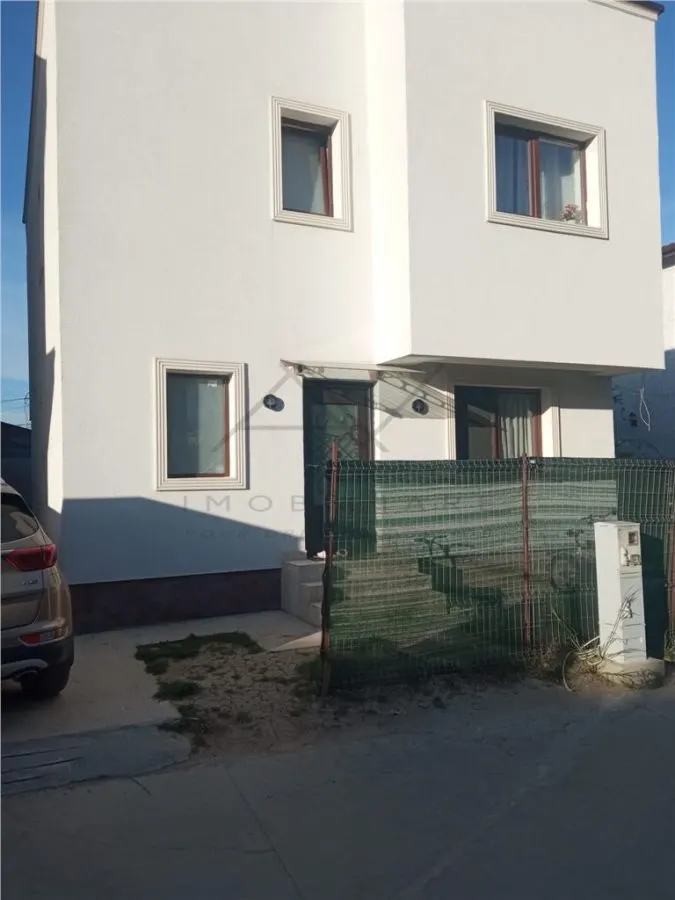 DE VANZARE VILA DANTELEI - DRUMUL TABEREI SECTOR 5 STATIE AUTOBUZ - foto 1