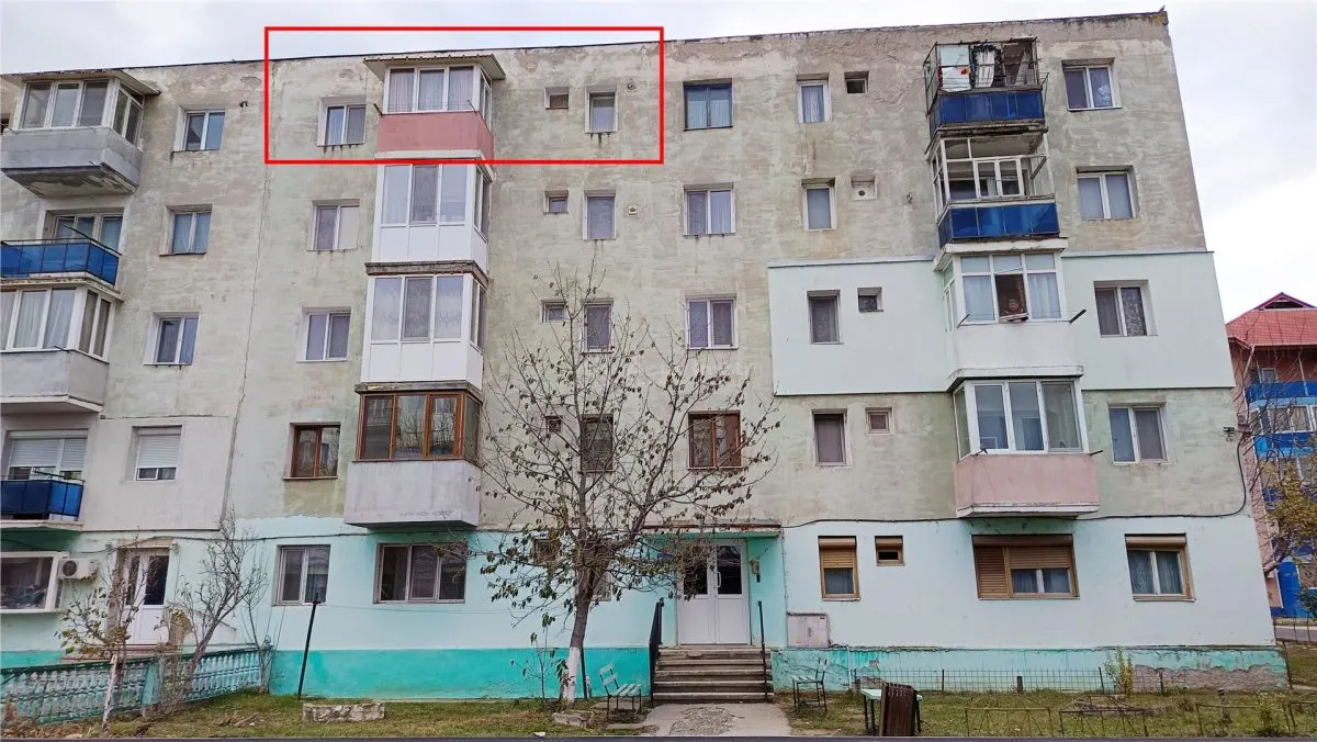 Moldova Noua, Apartament 2 Cam. Semidecomandat - foto 17