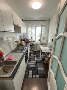 Vanzare apartament 2 camere DECOMANDAT - Podu Ros - foto 6