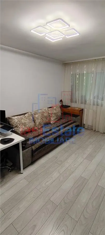 Apartament 2 camere Podu Ros - foto 3