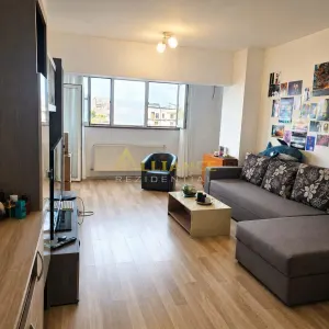Apartament 2 camere mobilat  - Ansamblul Primavara - foto 2