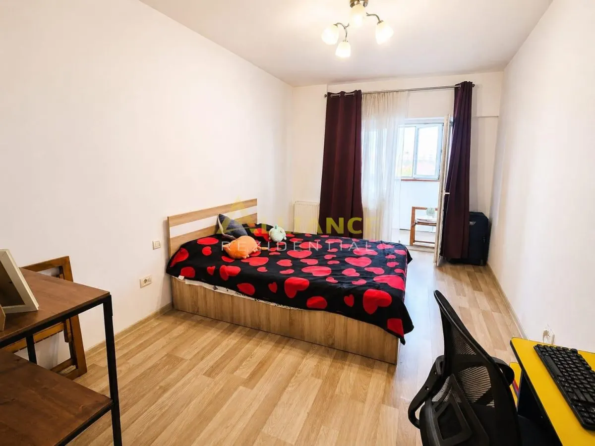 Apartament 2 camere mobilat  - Ansamblul Primavara - foto 3