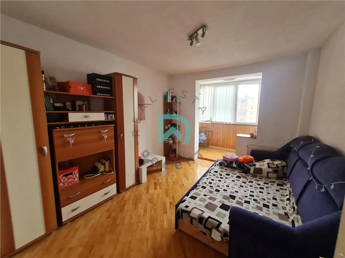 Apartament 3 camere Grivitei, intermediar, Brasov - foto 1