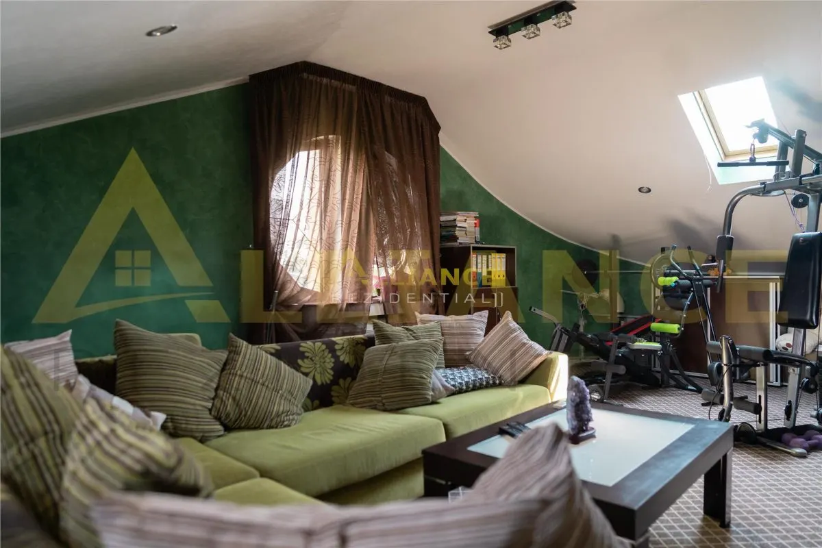 {OLTENITEI} Vila cu 7 camere | LUX - Piscina - foto 14