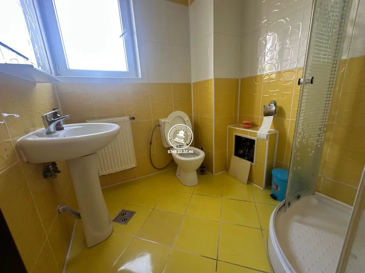 Apartament cu 3 camere, Copou - foto 9