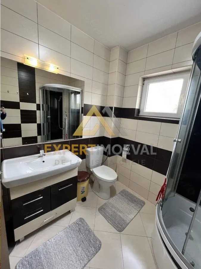 Apartament cu 2 camere de inchiriat- Centru Vechi - foto 5
