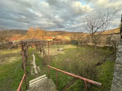 Bocsa Montana, Casa Solida + Gradina, Strada Principala - foto 20