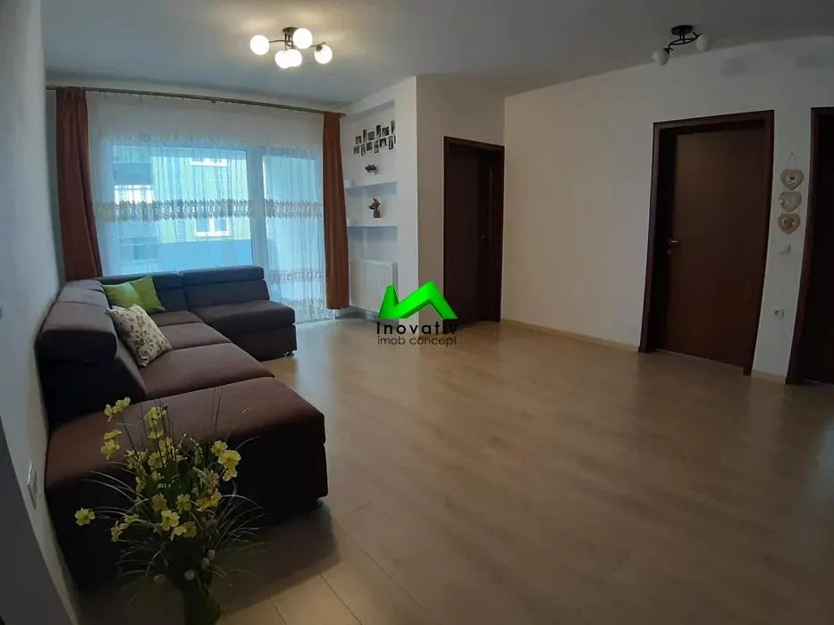 Apartament de inchiriat 3 camere Sibiu Piata Cluj - foto 1