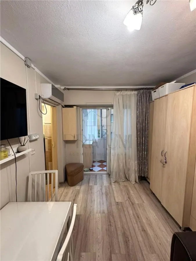 UMT - APARTAMENT 1 CAMERA - mobilat, utilat - foto 2