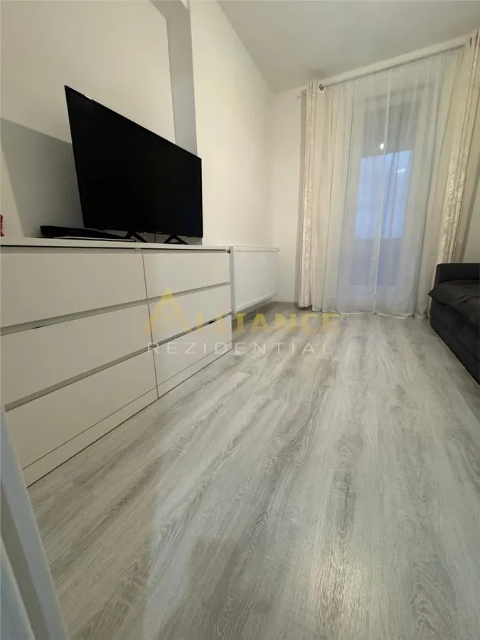 Oltenitei Apartament 3 Camere Mobilat/Utilat - foto 3