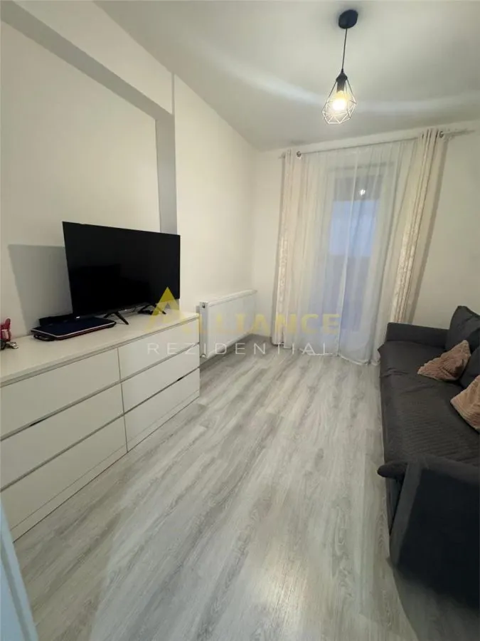 Apartament 3 camere de vânzare  | Etaj 3/5 | Mobilat - foto 11