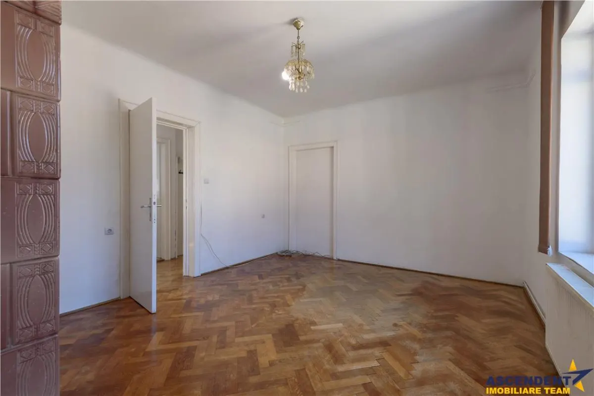 O proprietate care isi pastreaza valoarea: farmec autentic si locatie premium - foto 9