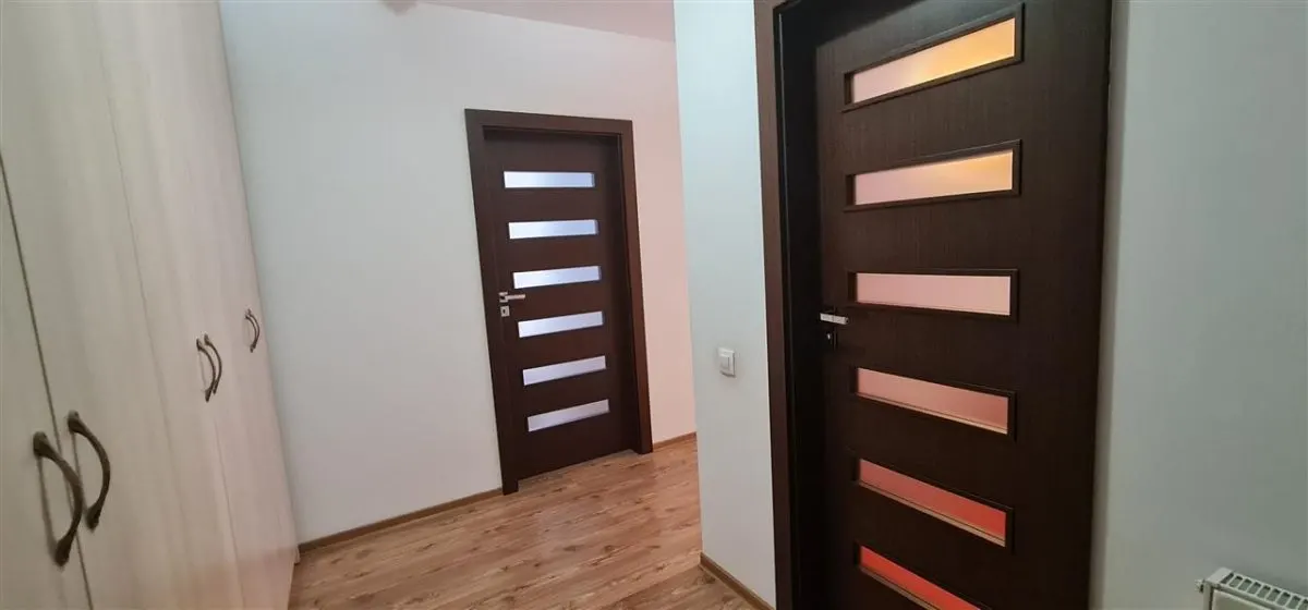 Ap. 2 camere, balcon mare, bloc nou, central- Intim- Spital - foto 2