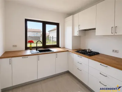 Pet friendly! Casa ergonomica, 2bai,  Tarlungeni, Brasov - foto 3