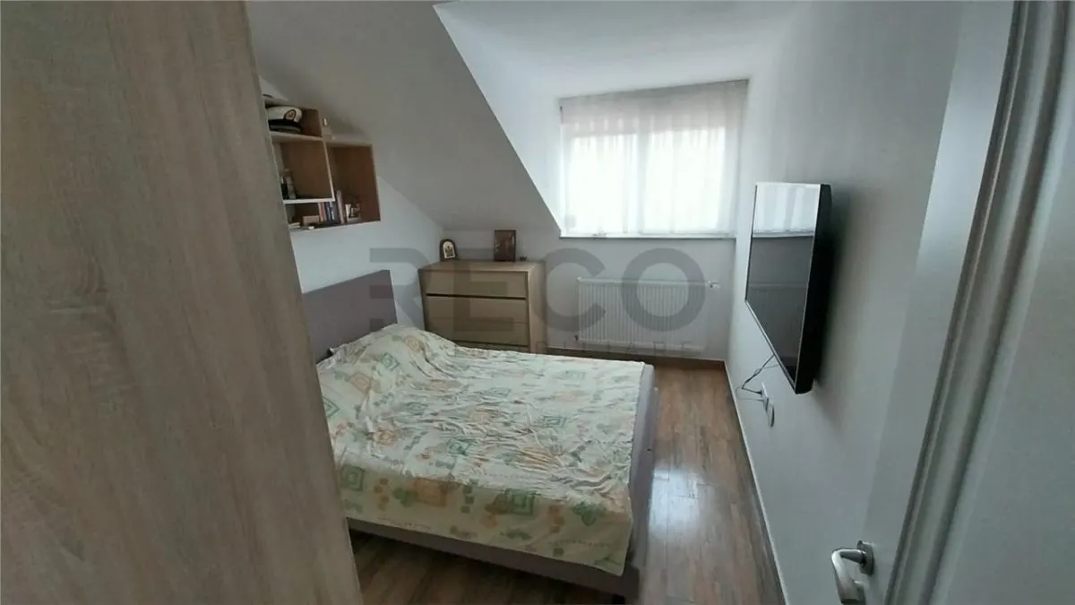 RECO Vila unica in Santion cu teren de 2200mp - foto 17