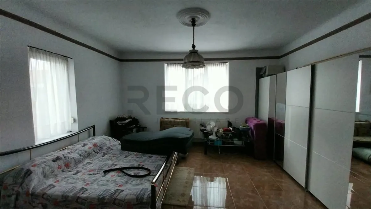 RECO Vila unica in Santion cu teren de 2200mp - foto 4