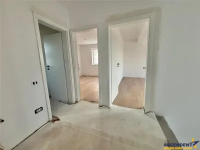 Design minimalist, rafinament maxim â€“ Casa ta moderna in Sanpetru - foto 8