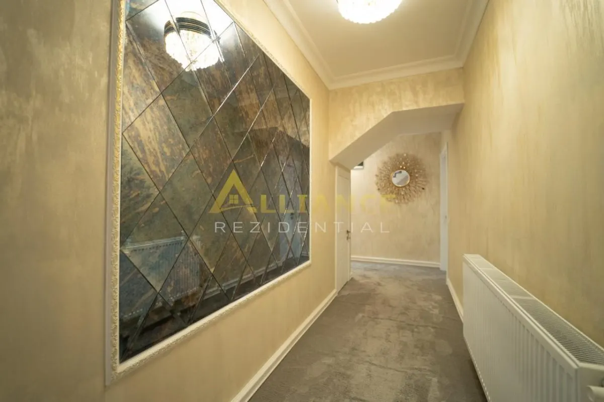 Locuinta premium pentru familie | Townhouse modern cu 7 camere, terasa spectaculoasa si 3 locuri de parcare - foto 8