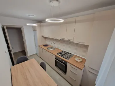 Apartament 2 camere Racadau-intrare,mobilat-utilat modern,131500 Euro - foto 2