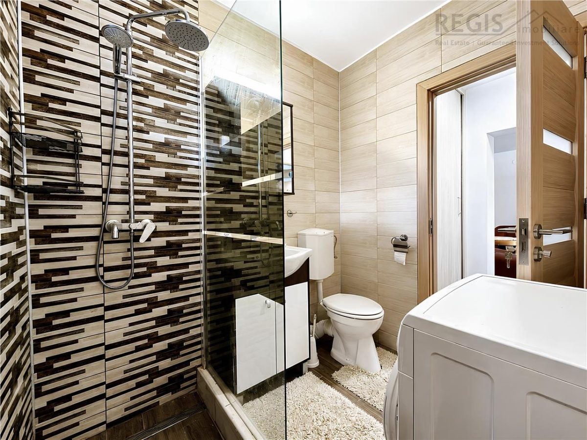Apartament spatios cu 2 camere si 2 balcoane zona Tractorul - foto 9
