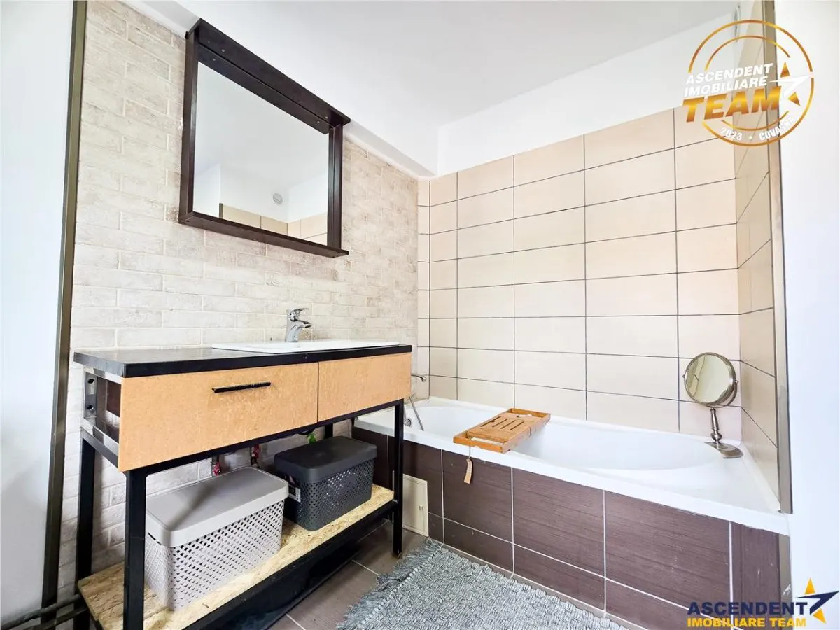 Zona ultracentrala, 2 camere decomandate, cu beci si garaj, Sfantu Gheorghe - foto 14