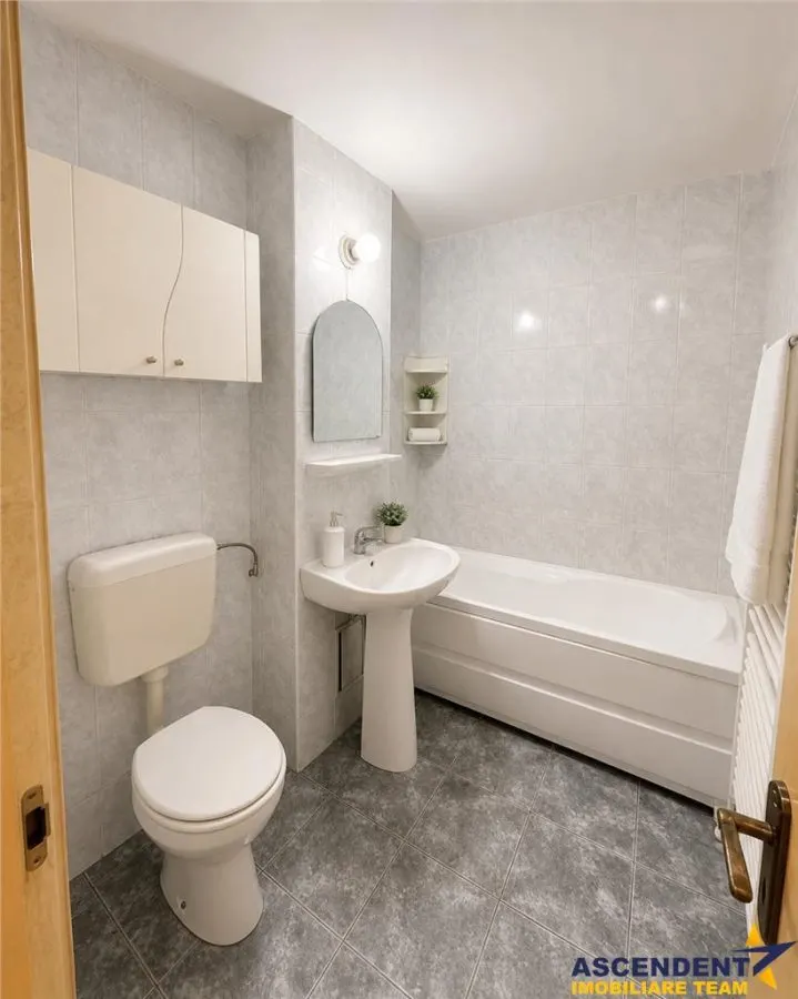 Decomandat, 3 camere, 2 bai, spatiu verde, mobilat, utilat, boxa, Faget, Brasov - foto 9