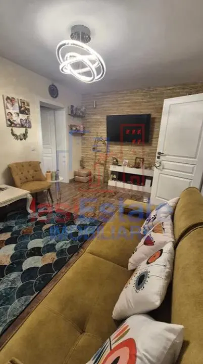 Apartament 3 camere Podu Ros - foto 4