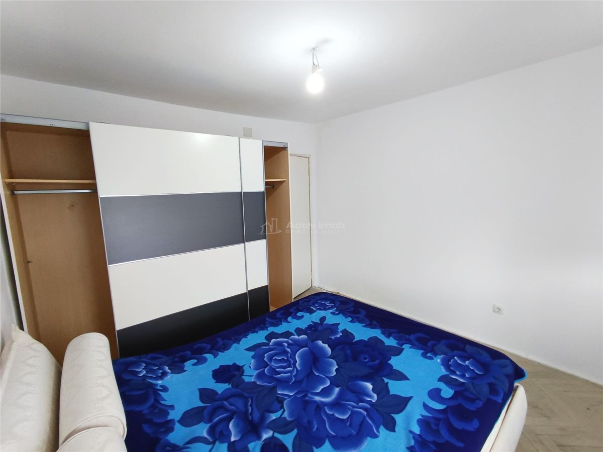 Apartament 2 cam. in Moldova Noua - foto 11