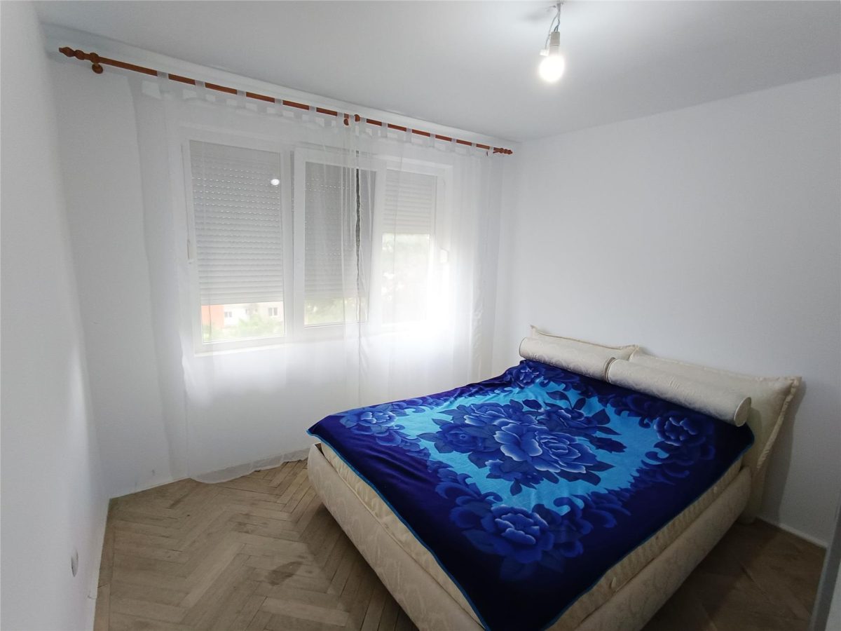 Apartament 2 cam. in Moldova Noua - foto 10