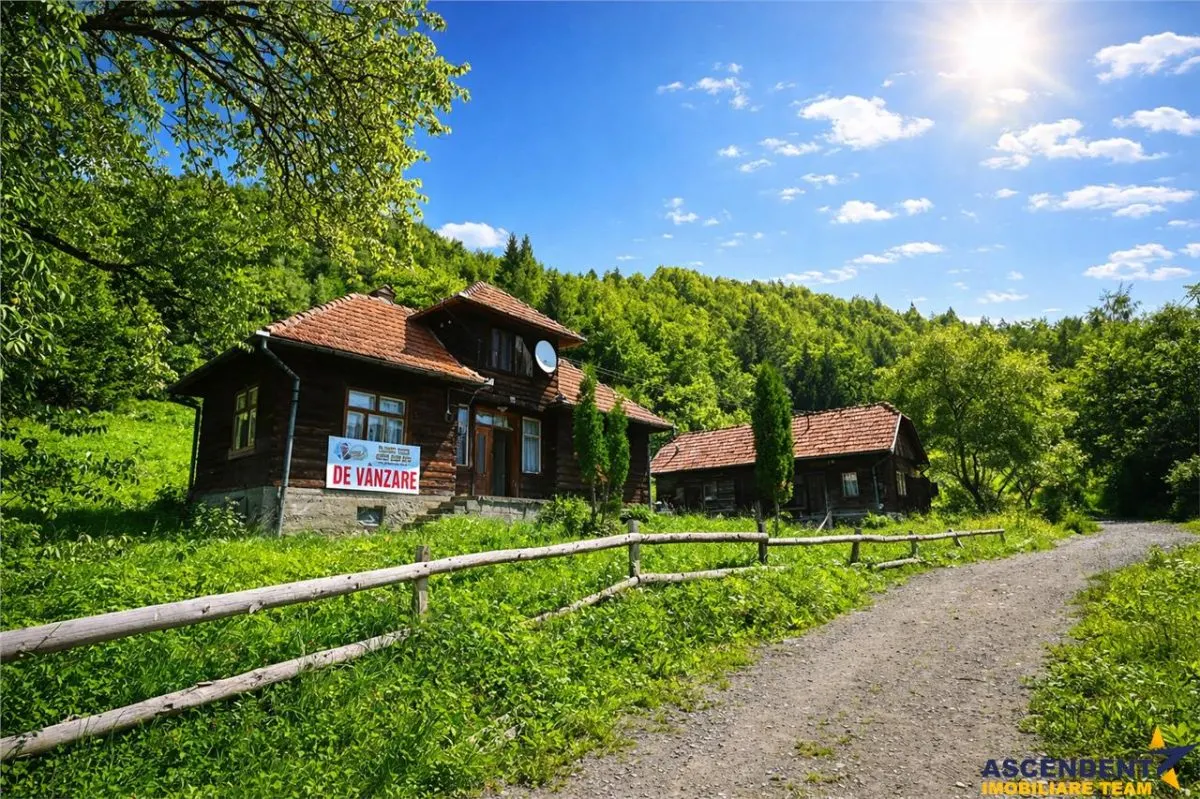 FILM! Casa traditionala pe domeniu de 4.300mp teren, Bran - Simon, Brasov - foto 1