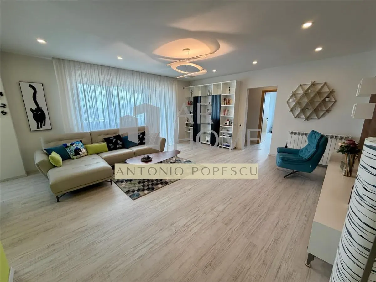 Apartament 3 camere, parcare subterana, Ploiesti, ultracentral. - foto 1