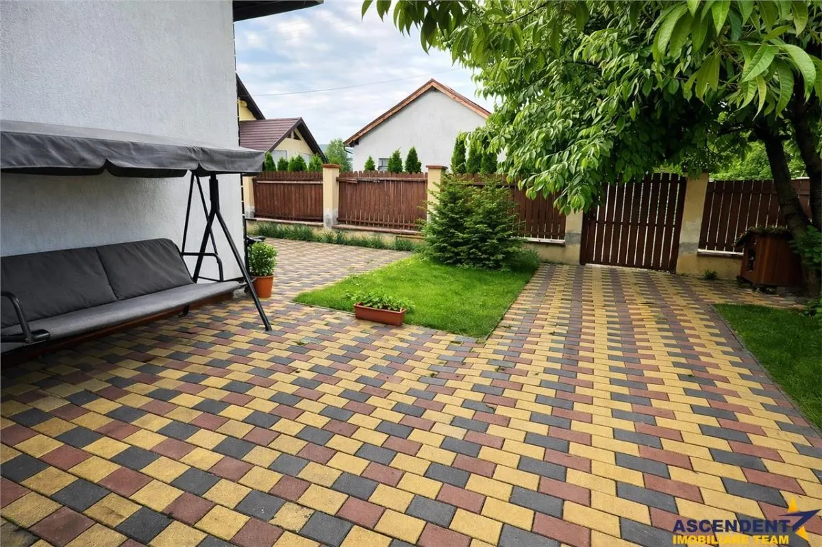 Vila spatioasa in Sancraiu, 2 intrari, foisor, parcare, 5 minute de Targu Mures. - foto 14