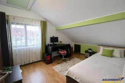 Vila spatioasa in Sancraiu, 2 intrari, foisor, parcare, 5 minute de Targu Mures. - foto 9