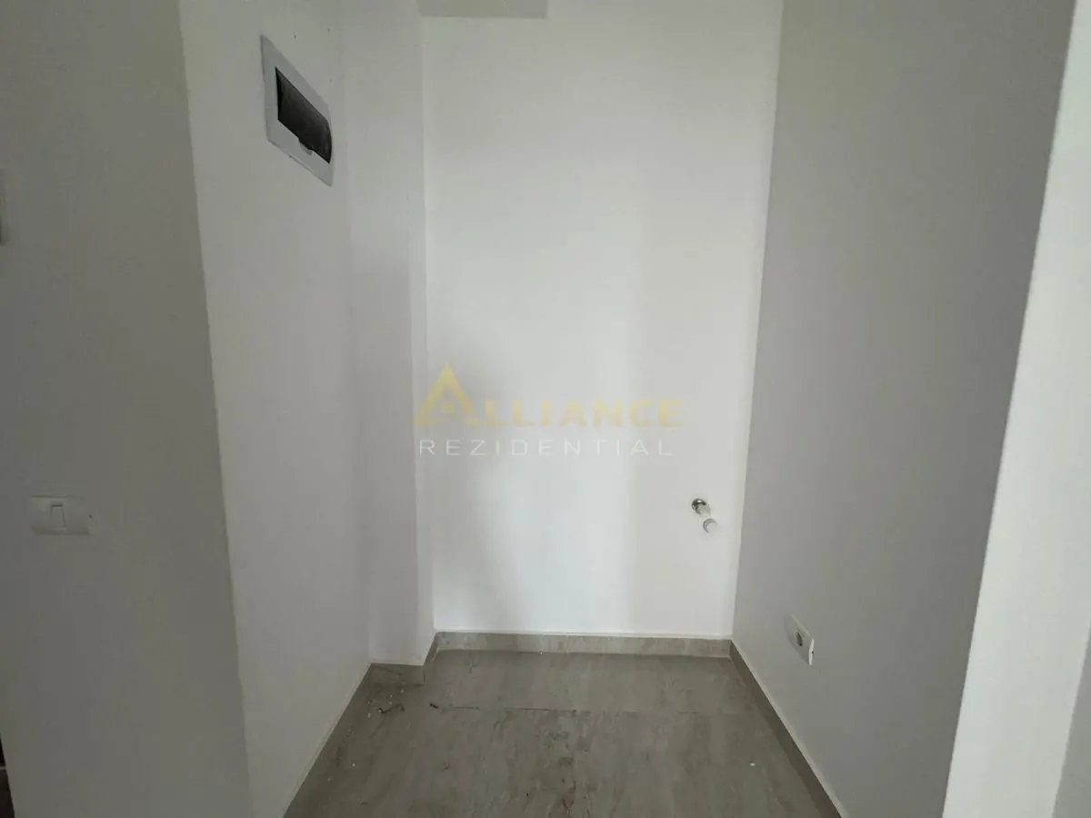 Apartament 2 Cam de Vanzare | Strada Solstitiului | Parcare Inclusa - foto 5
