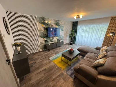 Apartament 2 Camere | Bd. Unirii | Banca Franceza Sector 3Apartament 2 camere decomandat, situat ultracentral pe Bulevardul Unirii, in zona Banca Fran - foto 2