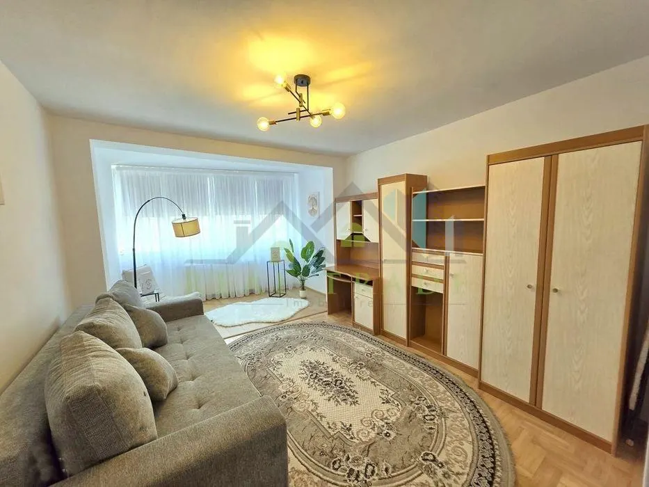 Apartament 3 camere decomandat renovat, mobilat si utilat, Valhuta - foto 8