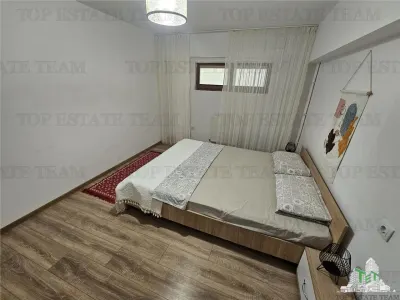 Apartament deosebit, 4 camere, 3 dormitoare - in vila cu intrare separata - o oaza de liniste in inima Constantei - foto 12