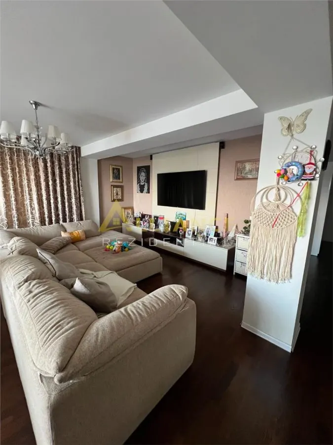 Penthouse - Terasa 107 mp - 2 Bai - Mobilat si Utilat - foto 3
